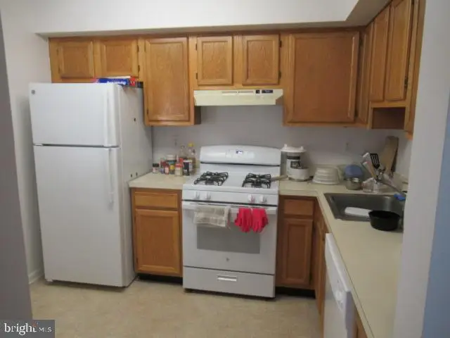 104 Heritage Blvd #9, Princeton, NJ 08540 - #3