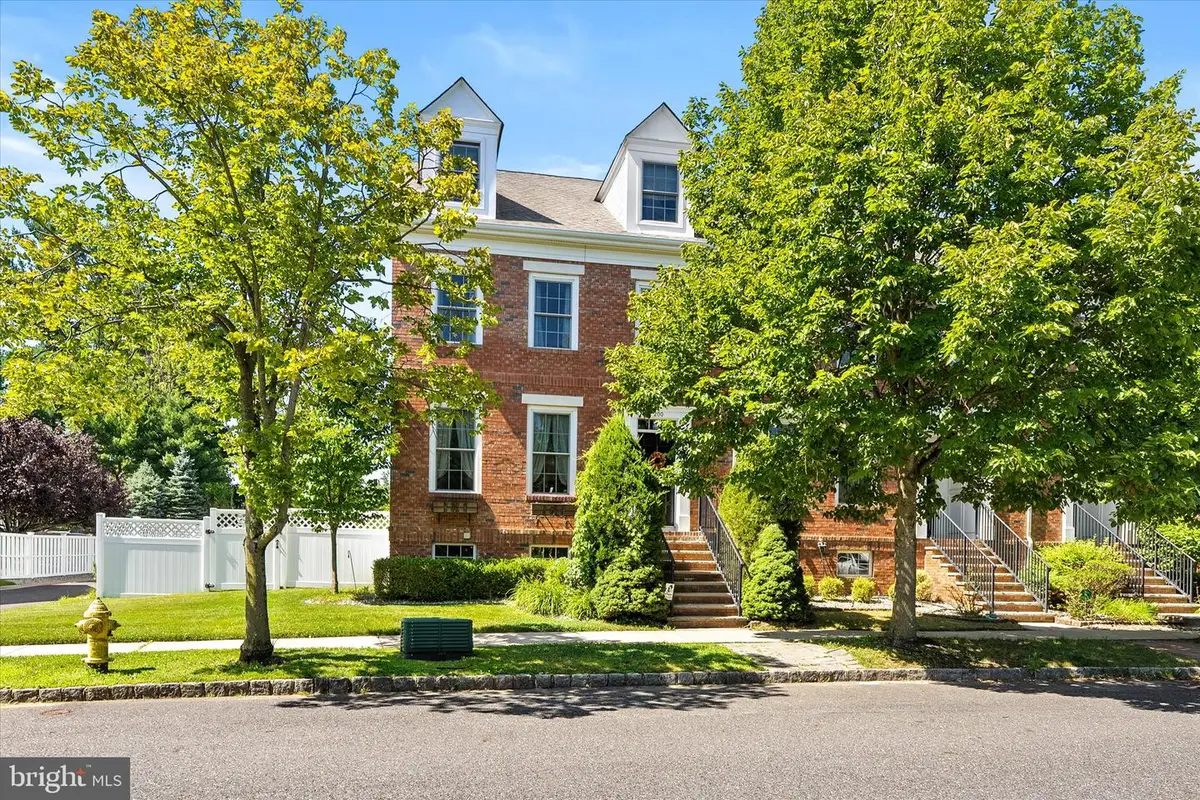 200 Union St, Robbinsville, NJ 08691 - #1