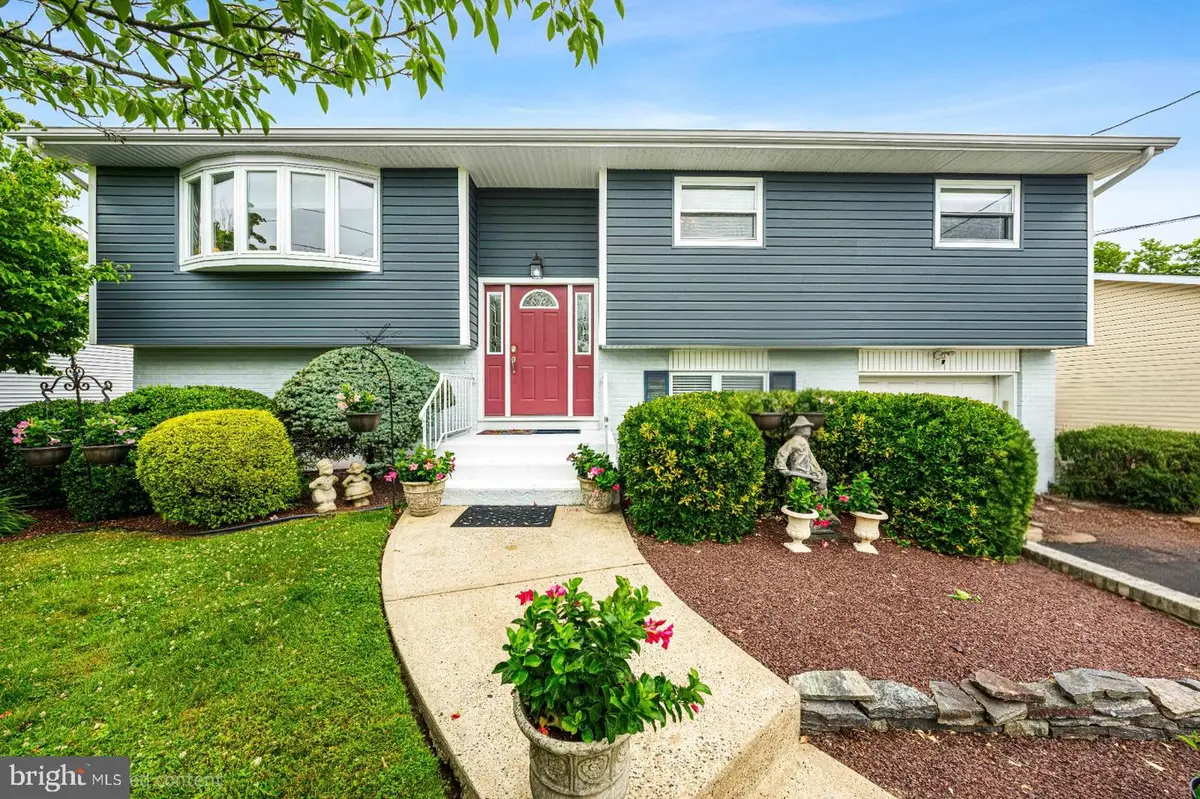 8 Dan Rd, Hamilton, NJ 08620 - #1