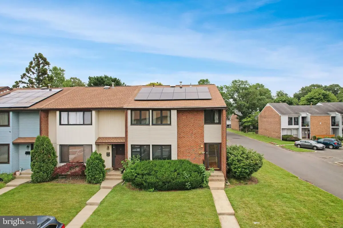 17 Dennison Dr, East Windsor, NJ 08520 - #1