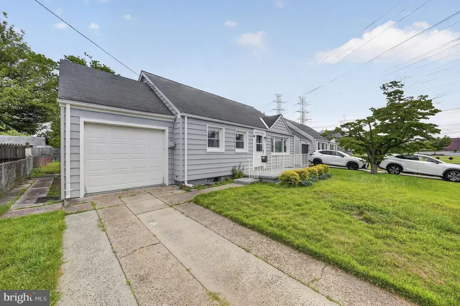520 Randall Ave, Hamilton, NJ 08610 - #3