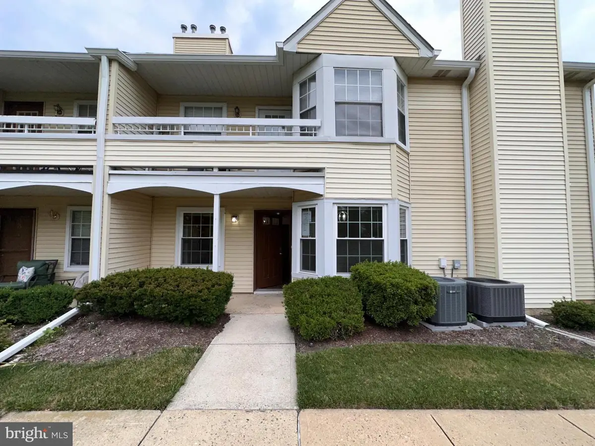 16 Fryer Ct, Hightstown, NJ 08520 - #1