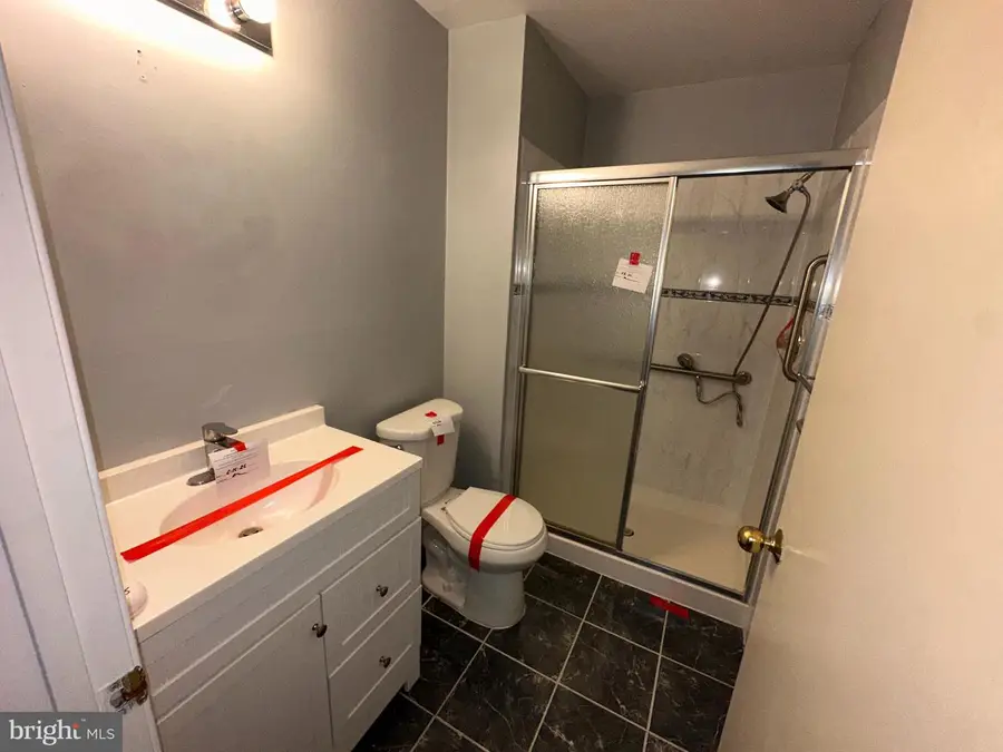 16 Fryer Ct, Hightstown, NJ 08520 - #2