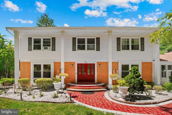 1 W Cartwright Dr, PRINCETON JUNCTION, NJ 08550
