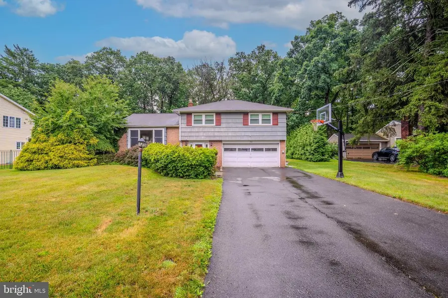 318 Oak Ln, Princeton Junction, NJ 08550 - #2