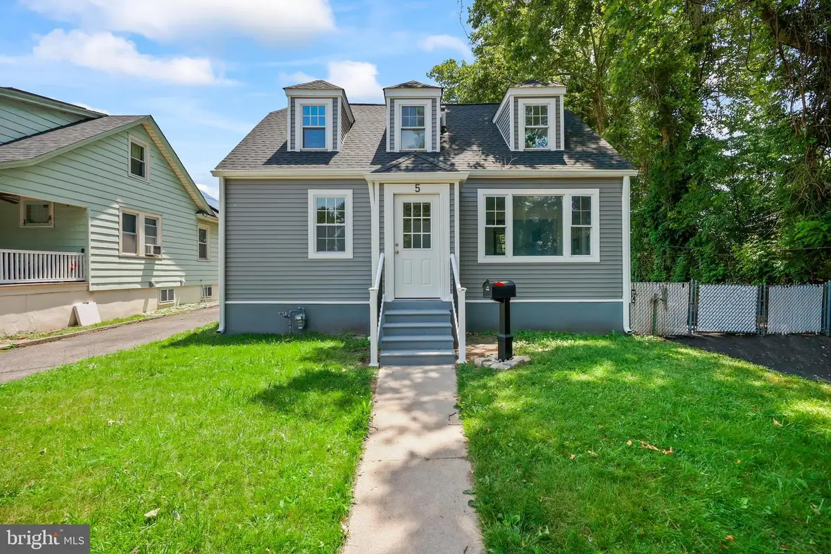 5 Monument Ave, Hamilton, NJ 08619 - #1