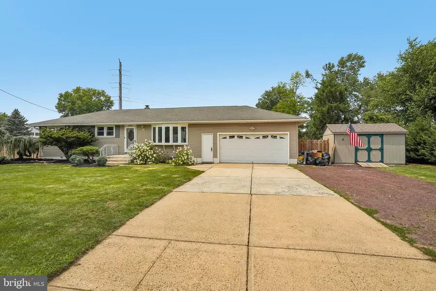 900 Edinburg Rd, Hamilton, NJ 08690 - #2