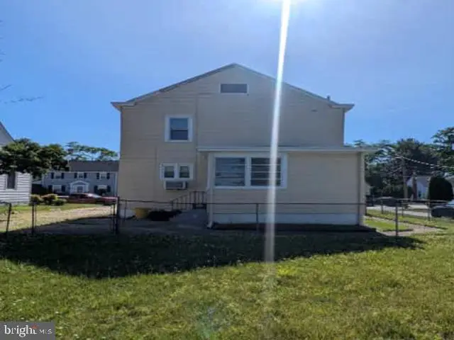 142 Concord Ave, Hamilton, NJ 08619 - #2