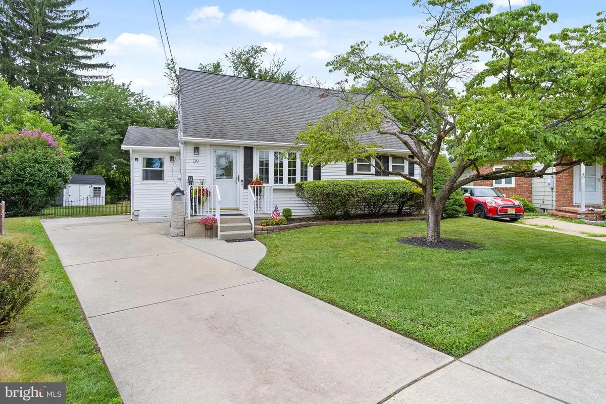 39 Benson Ln, Hamilton, NJ 08610 - #1