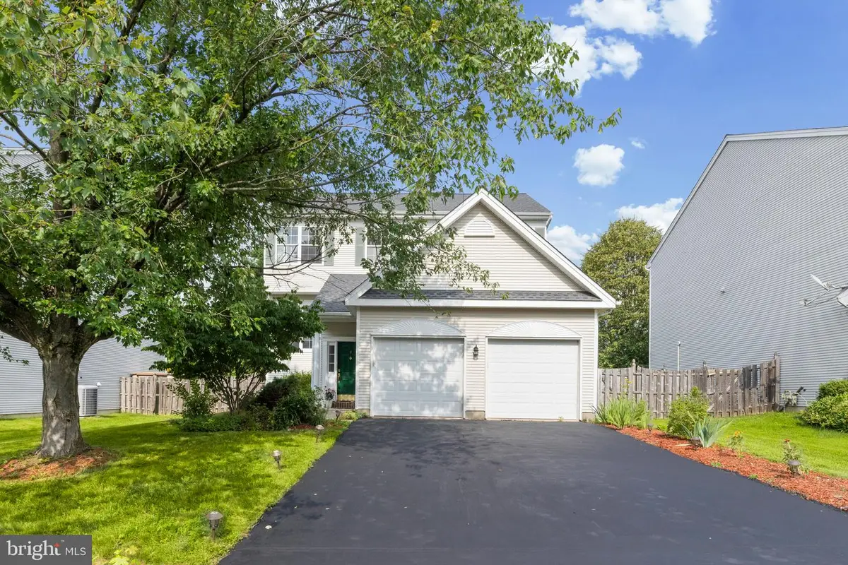 4 Bonner Ct, Pennington, NJ 08534 - #1