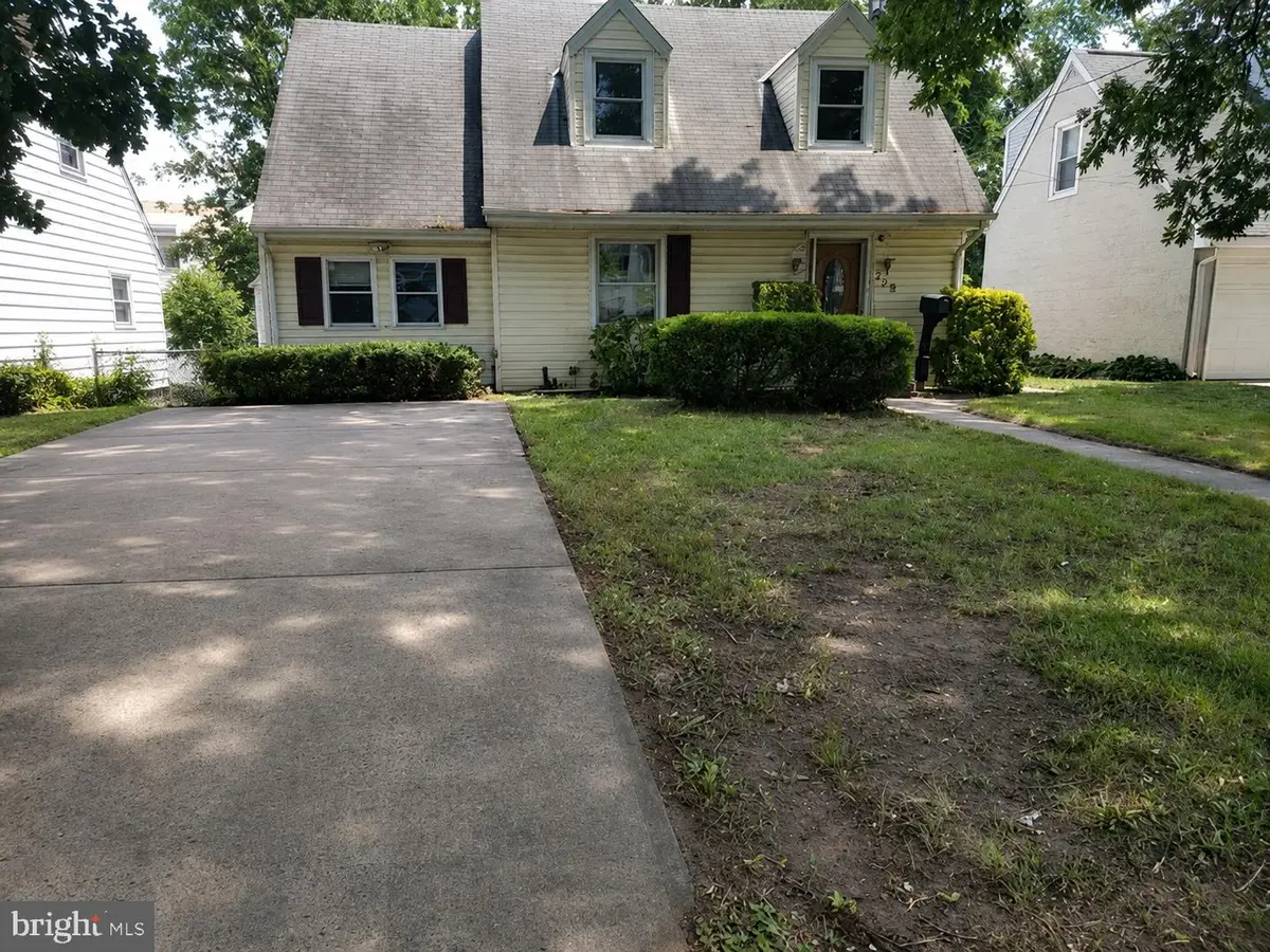 332 Atlantic Ave, Hamilton, NJ 08629 - #1