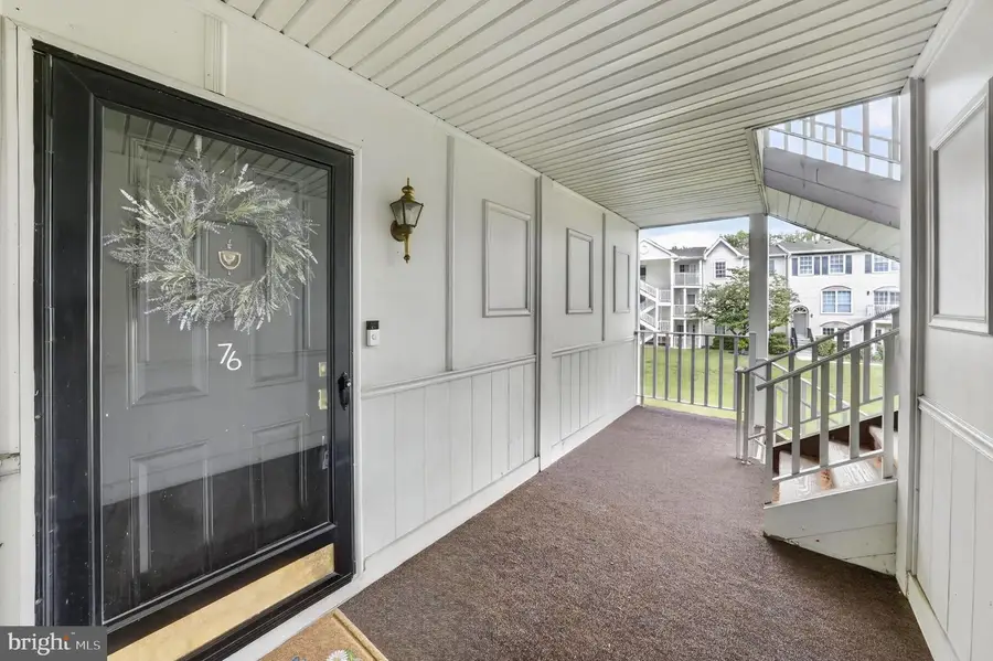 76 Chambord Ct, Hamilton, NJ 08619 - #3