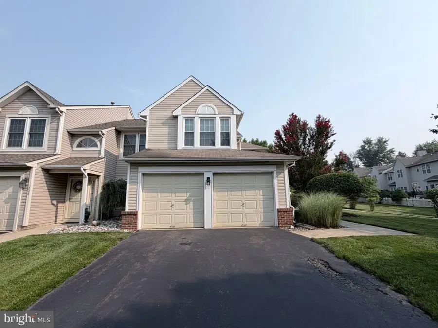 209 Waverly Ct, Robbinsville, NJ 08691 - #2