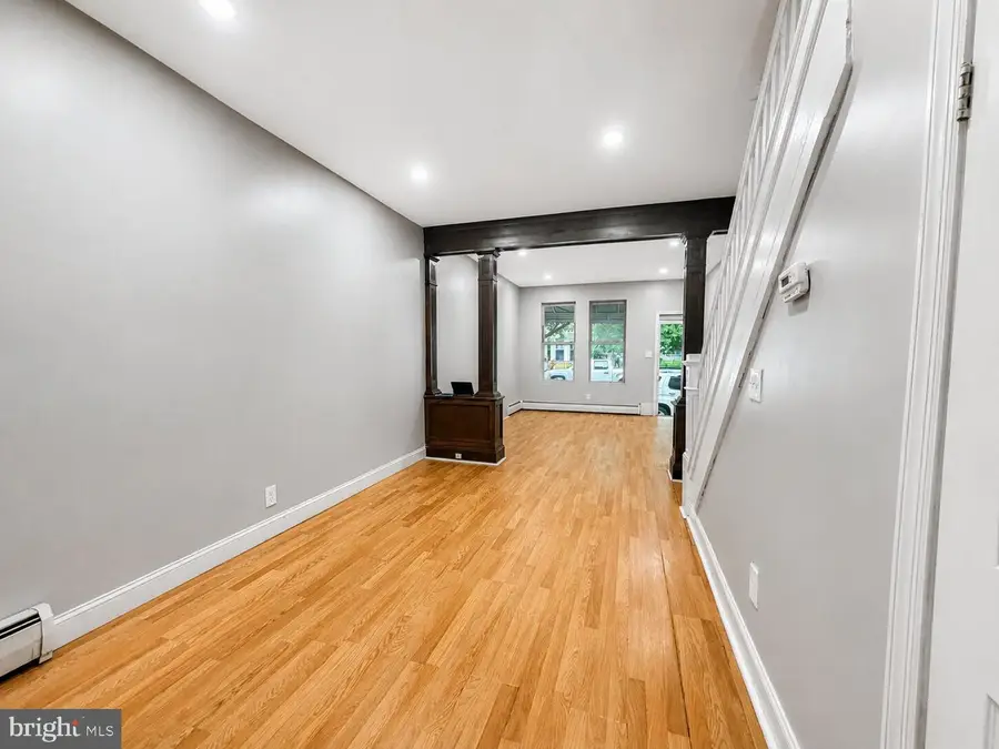 717 Division St, Trenton, NJ 08611 - #2
