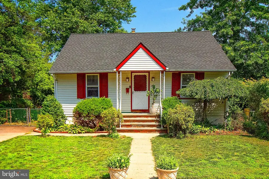 32 Holmes Ave, Hamilton, NJ 08610 - #2