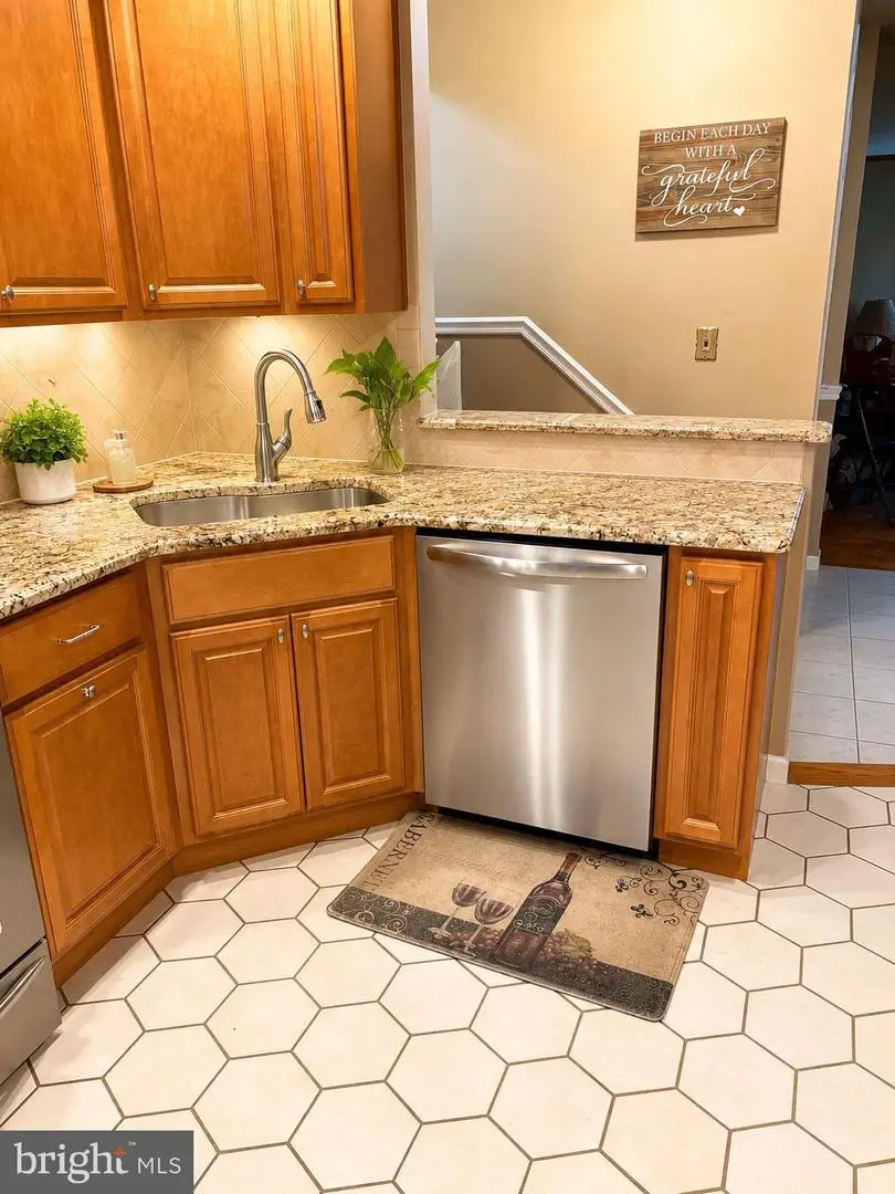 665 Paxson Ave, Hamilton, NJ 08619 - #3