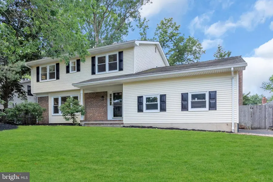 11 Bruin Dr, Hamilton, NJ 08619 - #2