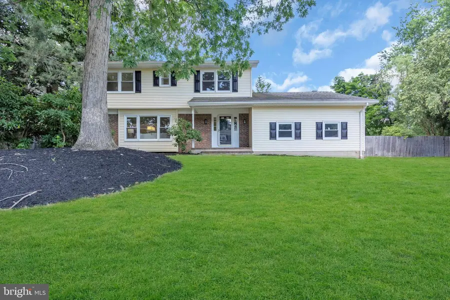 11 Bruin Dr, Hamilton, NJ 08619 - #3