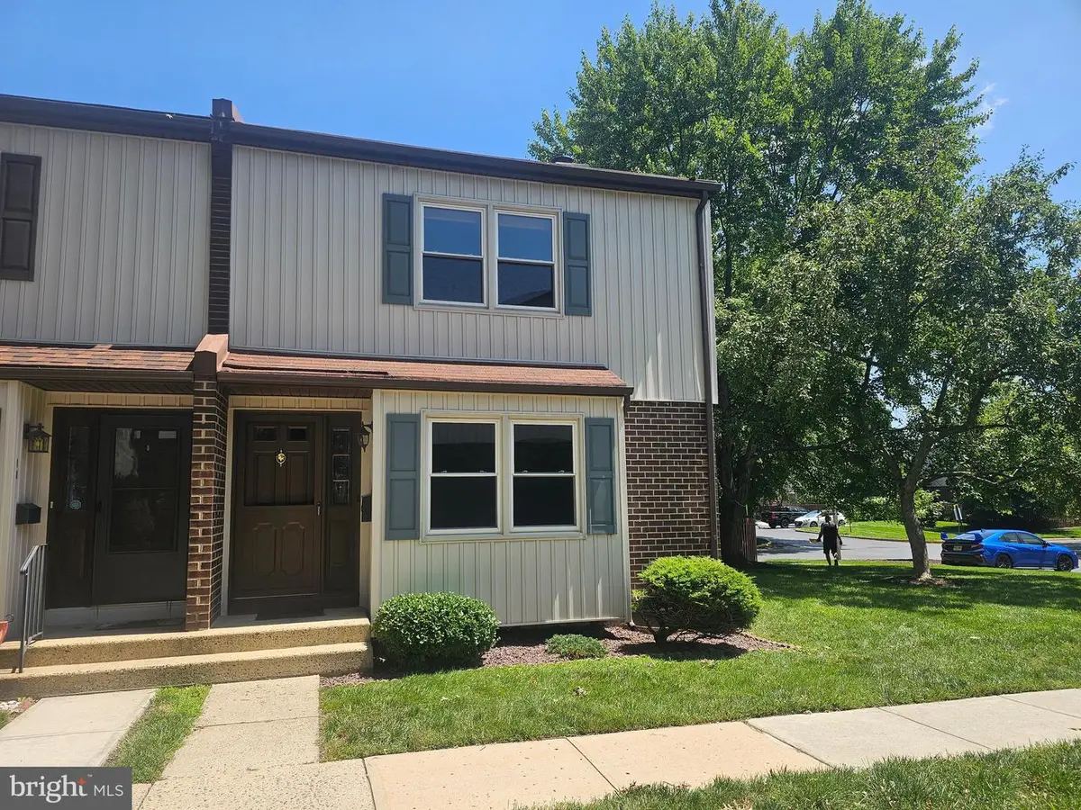 H 12 Shirley Ln, Lawrenceville, NJ 08648 - #1