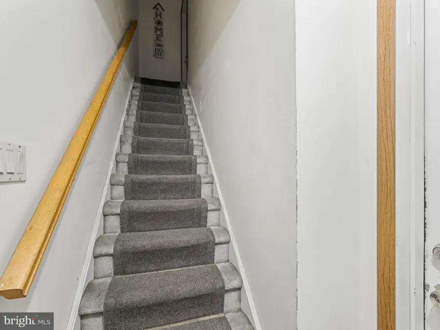55 Summer St #d, Trenton, NJ 08618 - #2