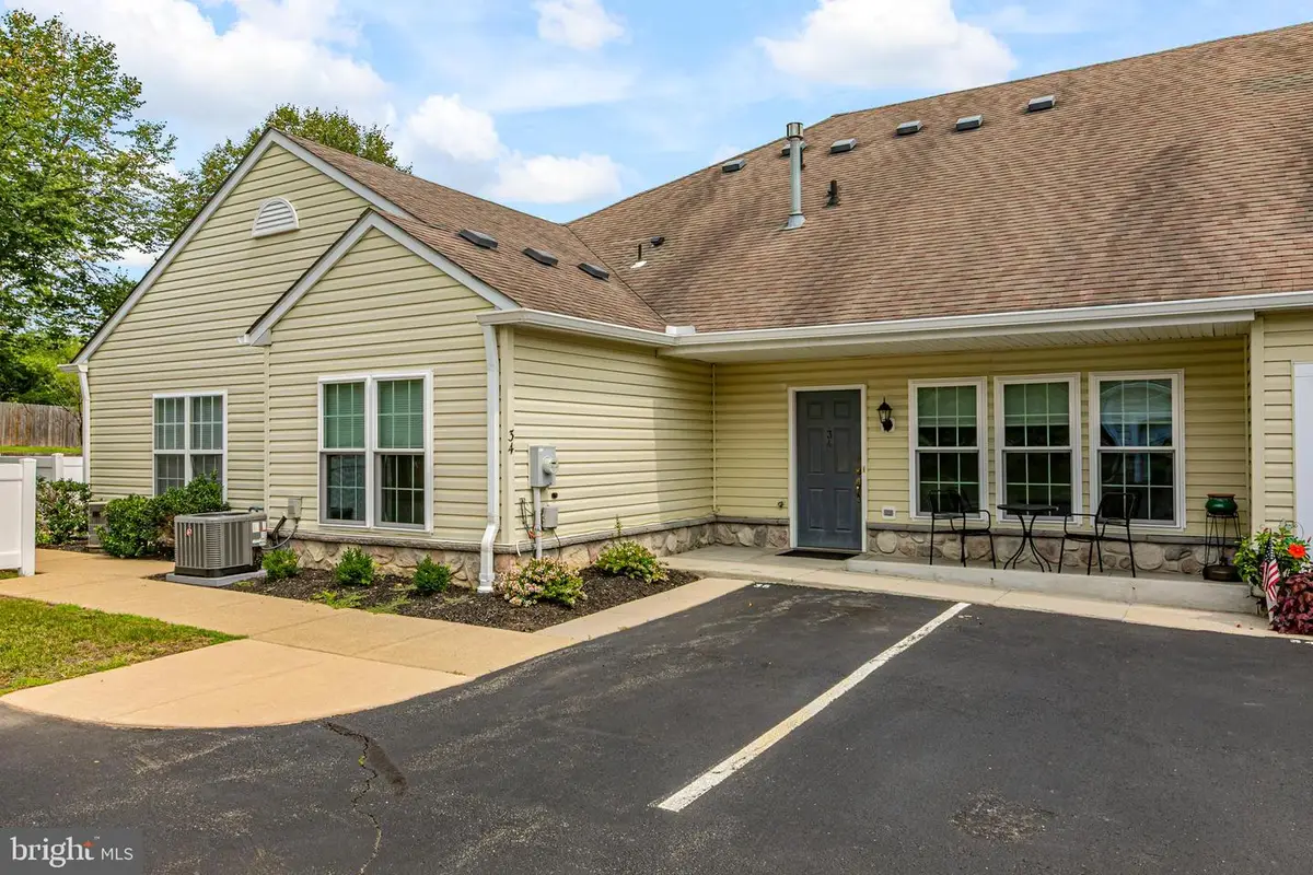 34 Traditions Way, Lawrence, NJ 08648 - #1