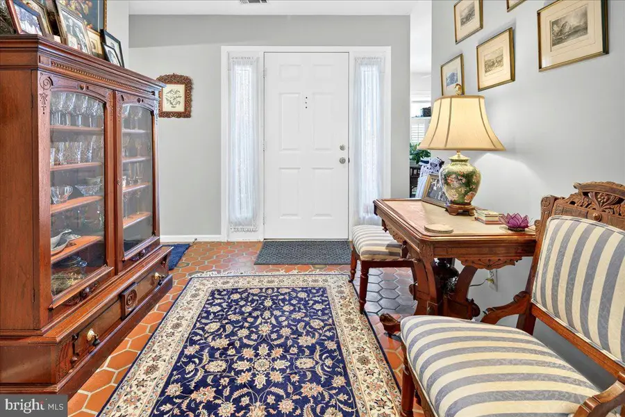 5 Marilyn Ct, Lawrenceville, NJ 08648 - #2