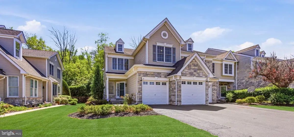 17 Tree Swallow Dr, Princeton, NJ 08540 - #1