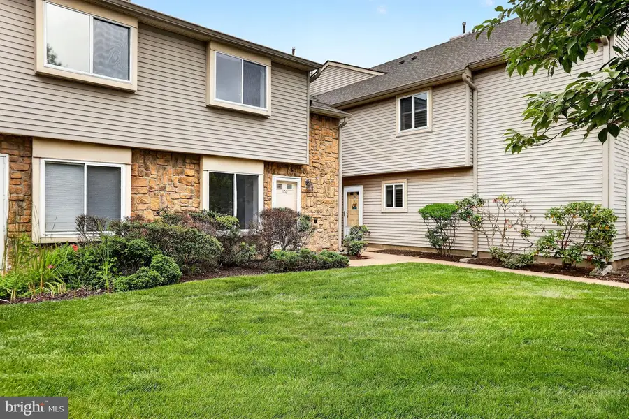 102 Teal Ct, East Windsor, NJ 08520 - #2