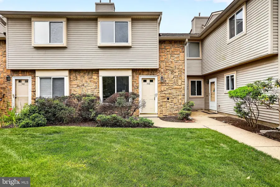 102 Teal Ct, East Windsor, NJ 08520 - #3