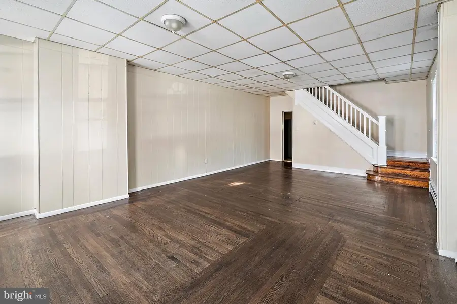 111 Adeline St, Trenton, NJ 08611 - #2