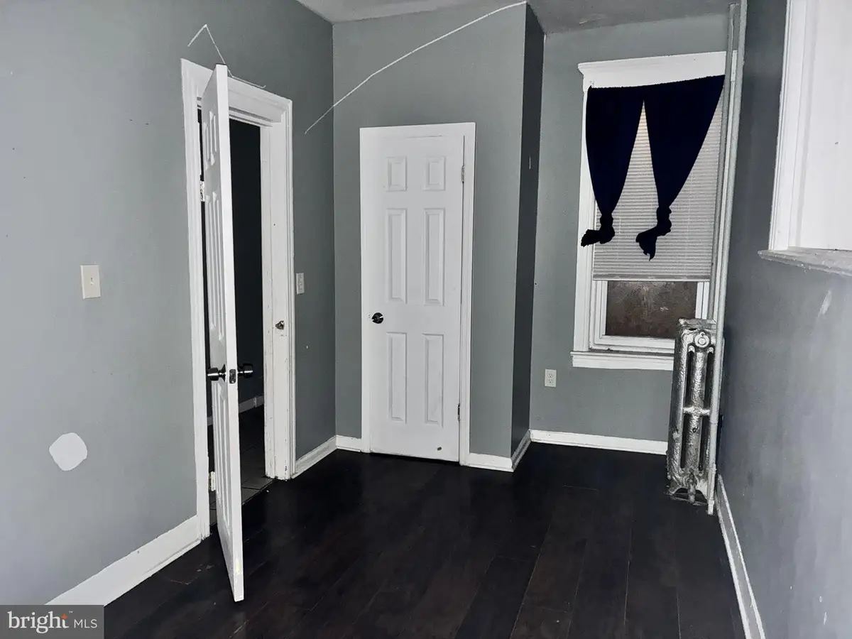 320 Centre St, Trenton, NJ 08611 - #1