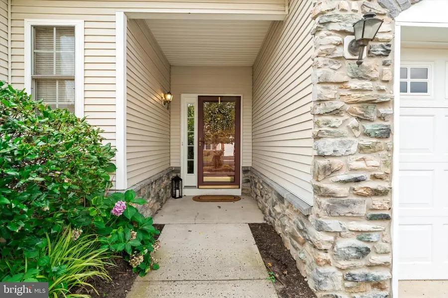 1 Goldfinch Dr, Hamilton, NJ 08690 - #3