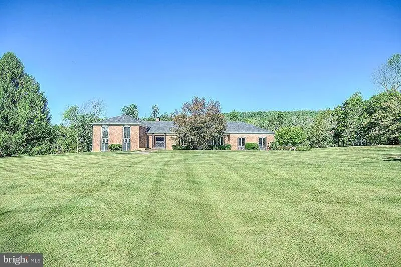 48 Fiddlers Creek Rd, Titusville, NJ 08560 - #2