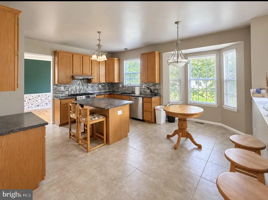 1 Durham Way, East Windsor, NJ 08520 - #3