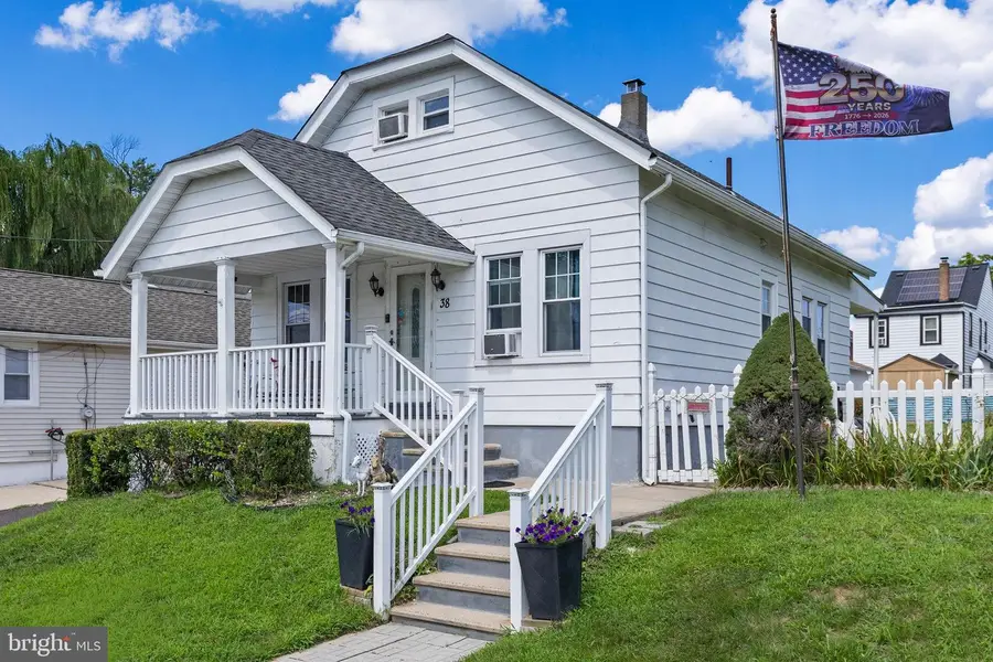 38 Oregon Ave, Hamilton, NJ 08610 - #2
