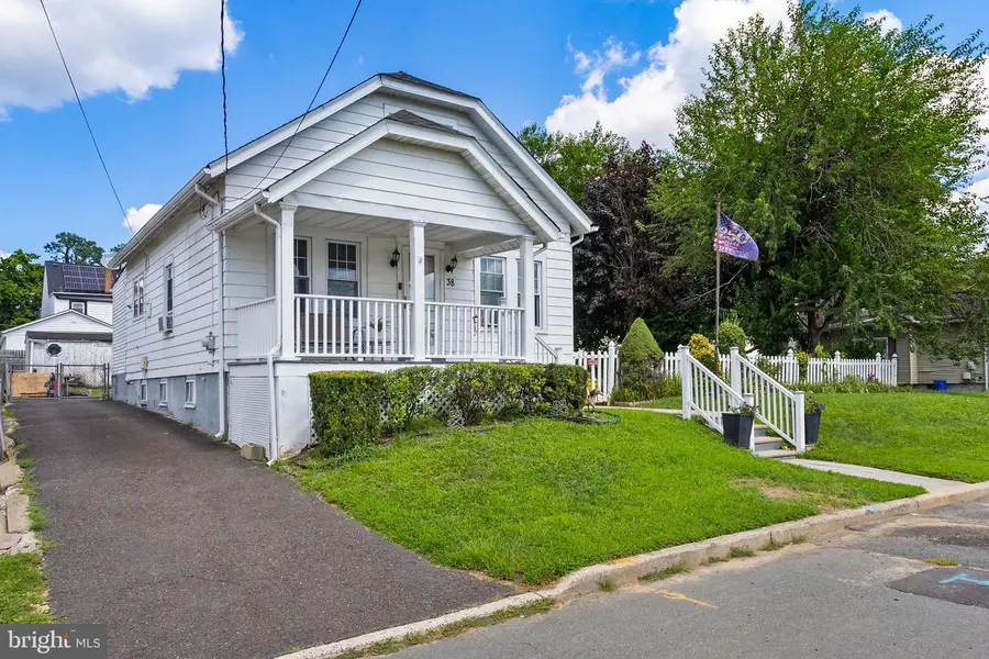 38 Oregon Ave, Hamilton, NJ 08610 - #3