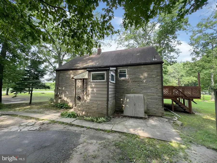 268 Sloan Ave, Hamilton, NJ 08619 - #3