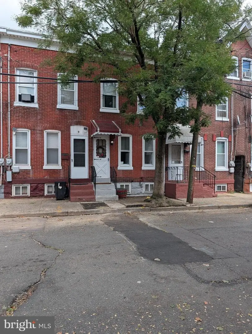 8 Jersey St, Trenton, NJ 08611 - #1