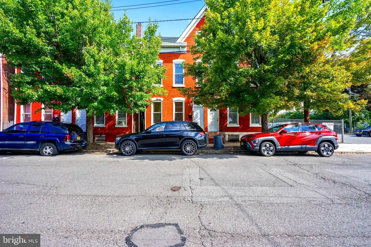 174 W Hanover St, Trenton, NJ 08618 - #1