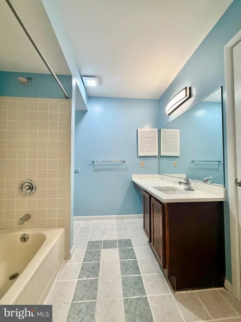 306 Trinity Ct #12, Princeton, NJ 08540 - #3