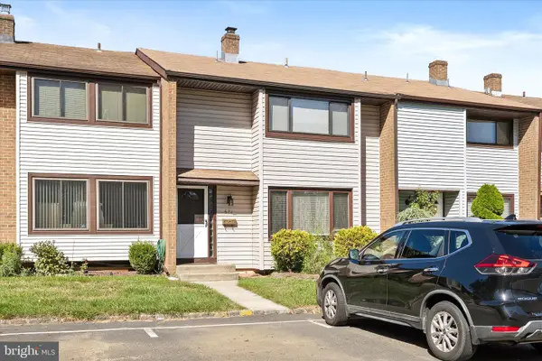 571 Fairfield Rd, EAST WINDSOR TWP, NJ 08520