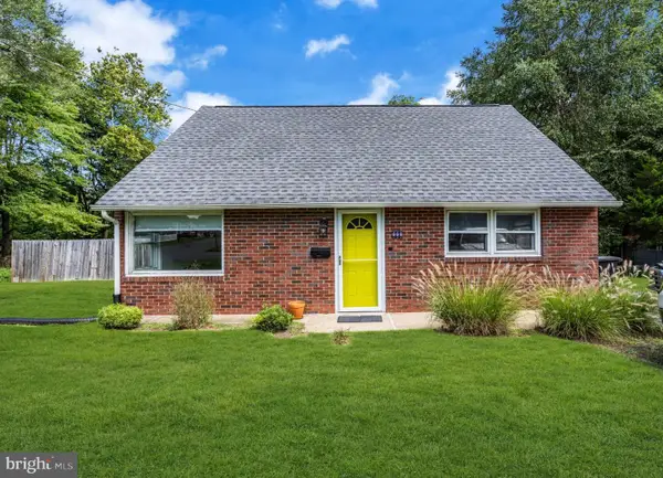 998 Terrace Blvd, EWING, NJ 08618
