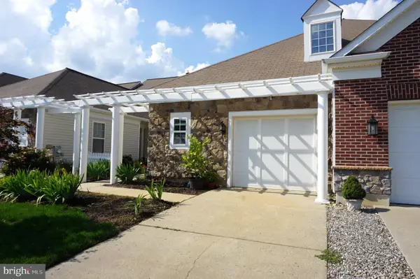 103 Sparrow Dr, HAMILTON, NJ 08690
