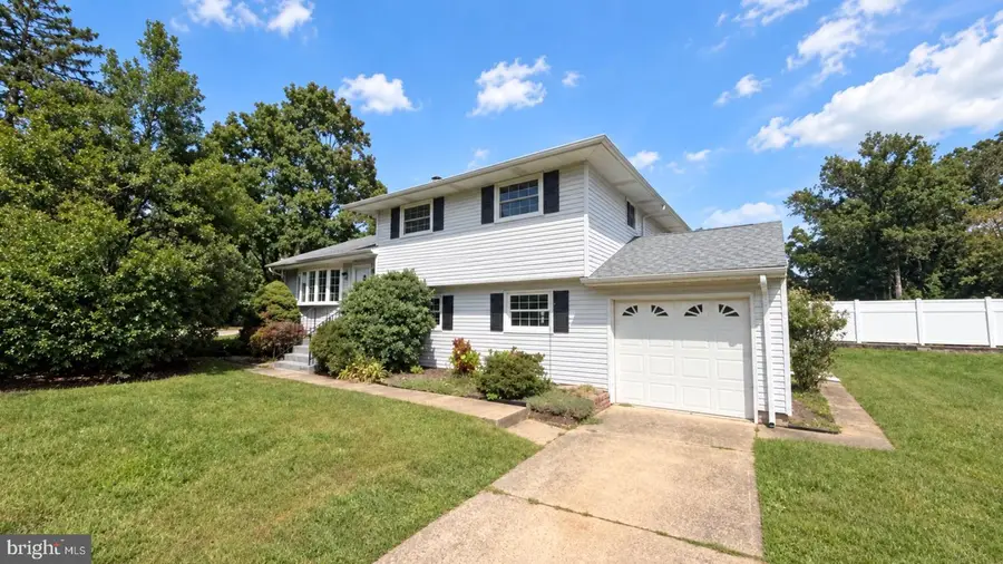 2210 Klockner Ave, Hamilton, NJ 08619 - #2