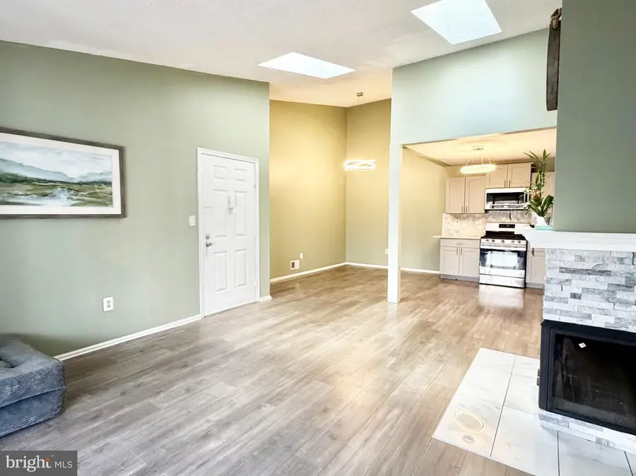 21 Joyner Ct, Lawrence, NJ 08648 - #2