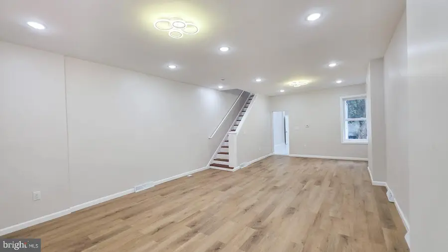 1735 Roberts Ave, Hamilton, NJ 08609 - #3