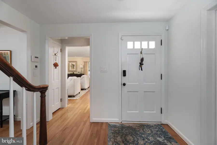 19 Maple Ln, Pennington, NJ 08534 - #3
