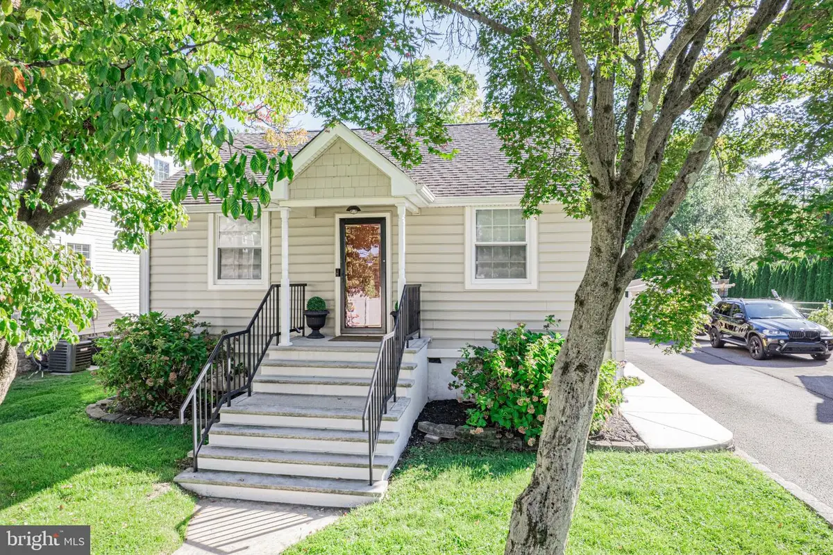 45 Betts Ave, Lawrence, NJ 08648 - #1