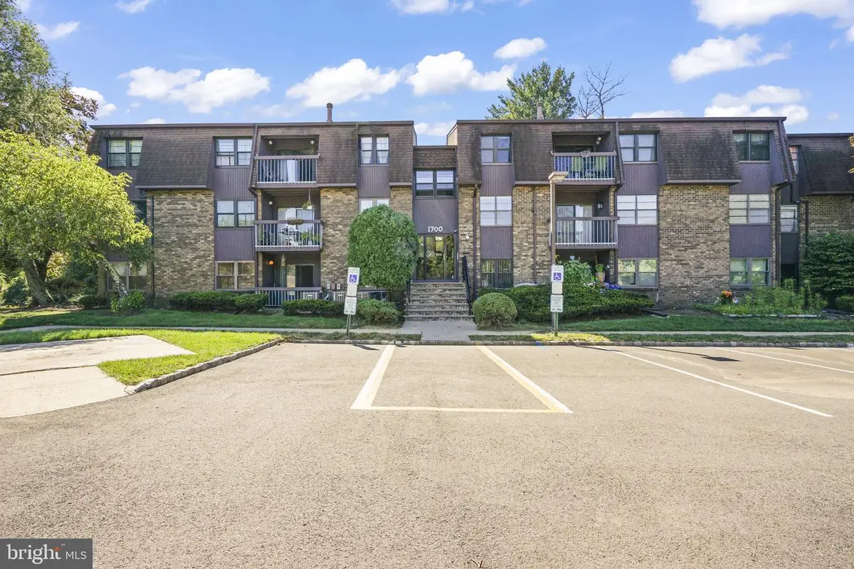 1712 Country Mill Dr, East Windsor, NJ 08512 - #1