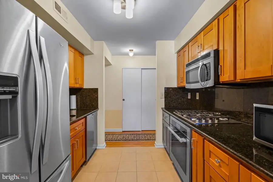 1712 Country Mill Dr, East Windsor, NJ 08512 - #3